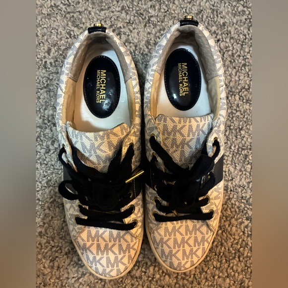 Michael Kors White and Navy Athletic Shoes - Picture 2 of 10